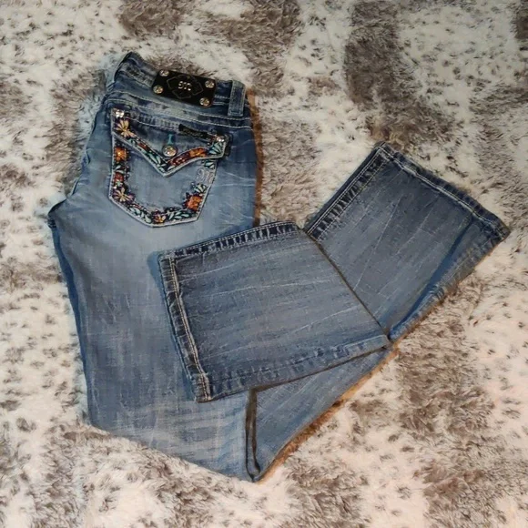 Miss Me Signature Boot Jeans - Picture 1 of 7